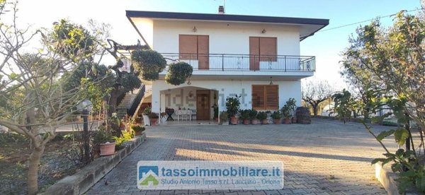 casa indipendente in vendita ad Ortona