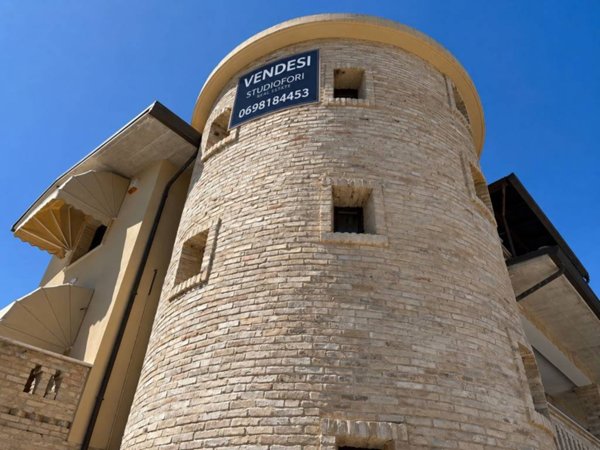 casa indipendente in vendita ad Ortona