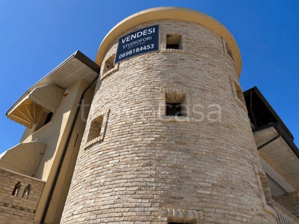 casa indipendente in vendita ad Ortona