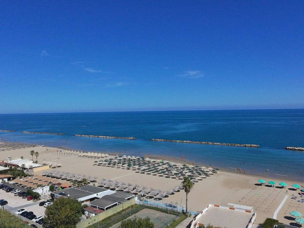 appartamento in vendita ad Ortona in zona Lido Riccio
