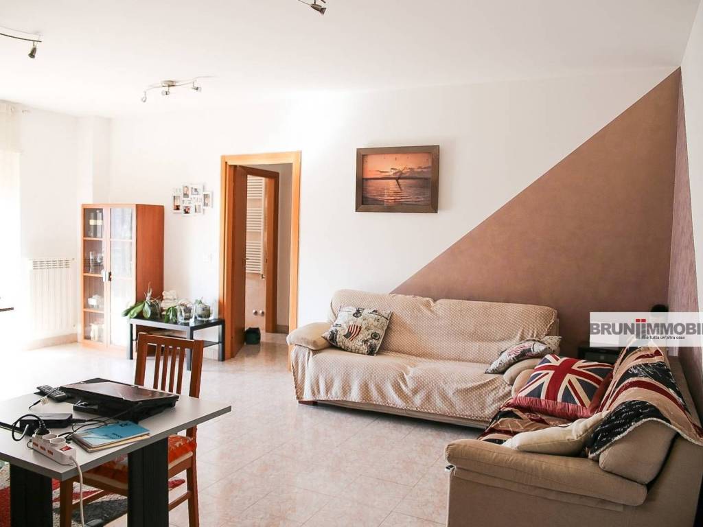 appartamento in vendita ad Ortona in zona Caldari