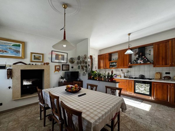 casa indipendente in vendita ad Ortona in zona San Pietro