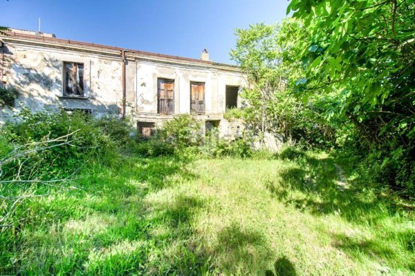 appartamento in vendita ad Ortona in zona Arielli