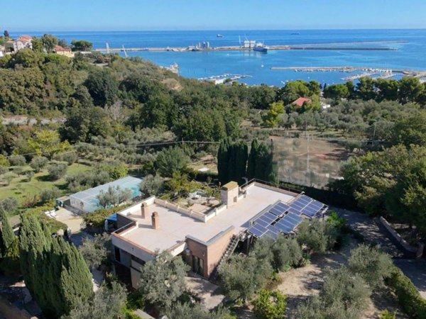 casa indipendente in vendita ad Ortona
