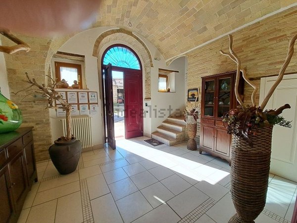 casa indipendente in vendita ad Ortona in zona Villa Deo