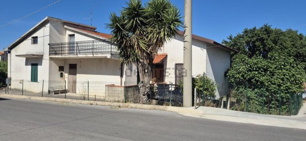 casa indipendente in vendita ad Ortona in zona Villa San Nicola