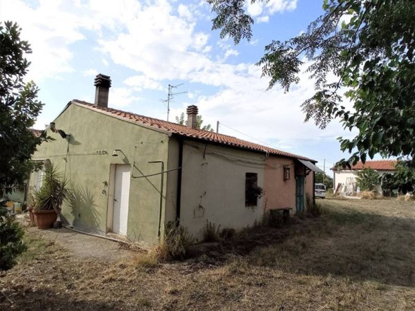 casa indipendente in vendita ad Ortona in zona Cappellini