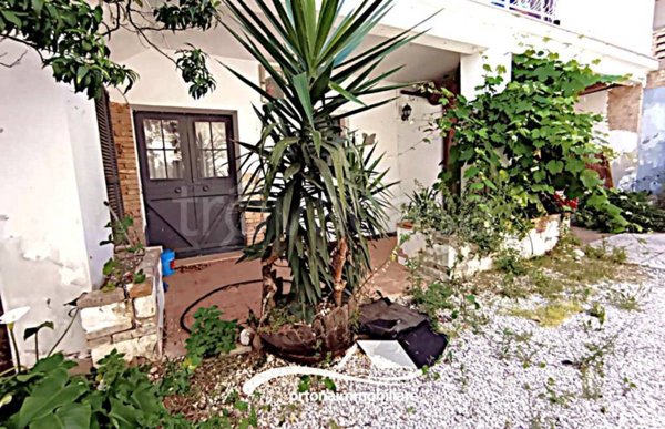 appartamento in vendita ad Ortona in zona Colombo