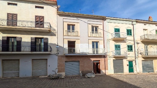 casa indipendente in vendita ad Ortona in zona Caldari