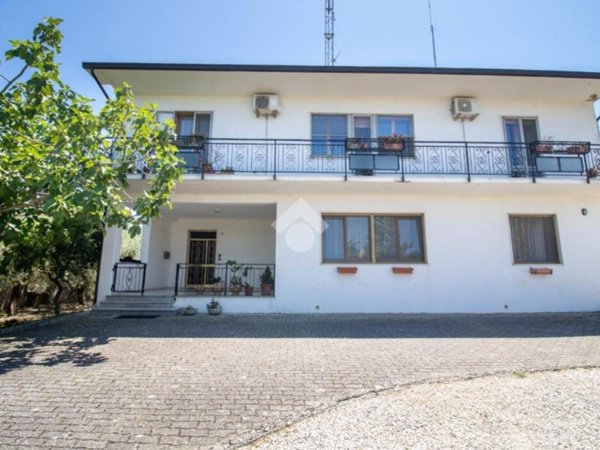 casa indipendente in vendita ad Ortona