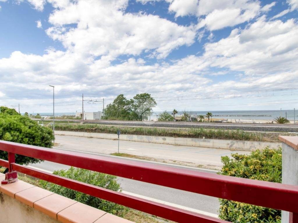 appartamento in vendita ad Ortona in zona Lido Riccio