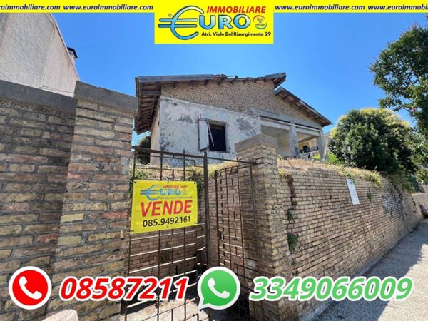 casa indipendente in vendita ad Ortona