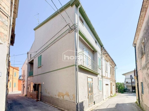 casa indipendente in vendita ad Ortona