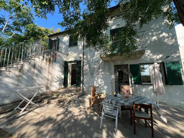 casa indipendente in vendita ad Ortona in zona Ripari Bardella