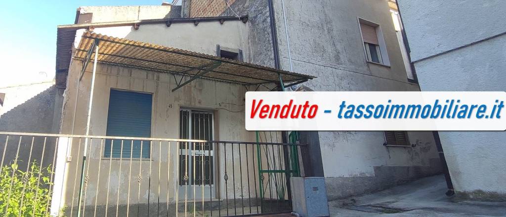 casa indipendente in vendita ad Ortona in zona Villa Torre