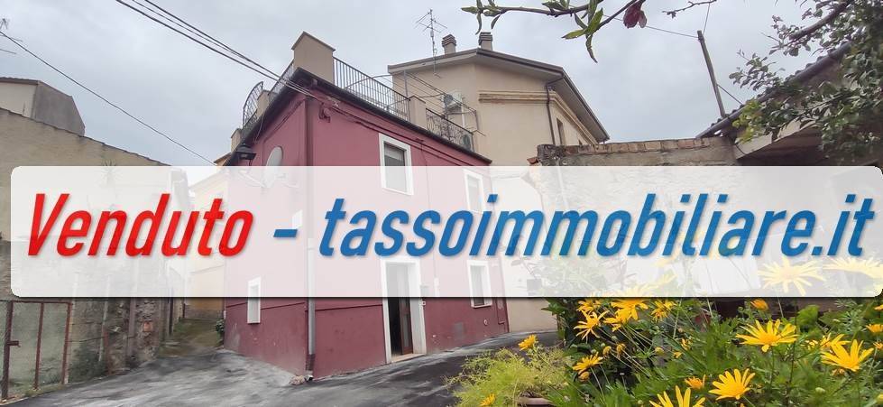 casa indipendente in vendita ad Ortona in zona Caldari