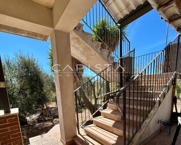 casa indipendente in vendita ad Ortona in zona Fontegrande