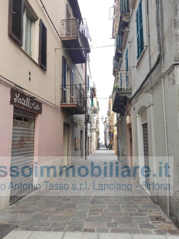 locale commerciale in vendita ad Ortona in zona Caldari
