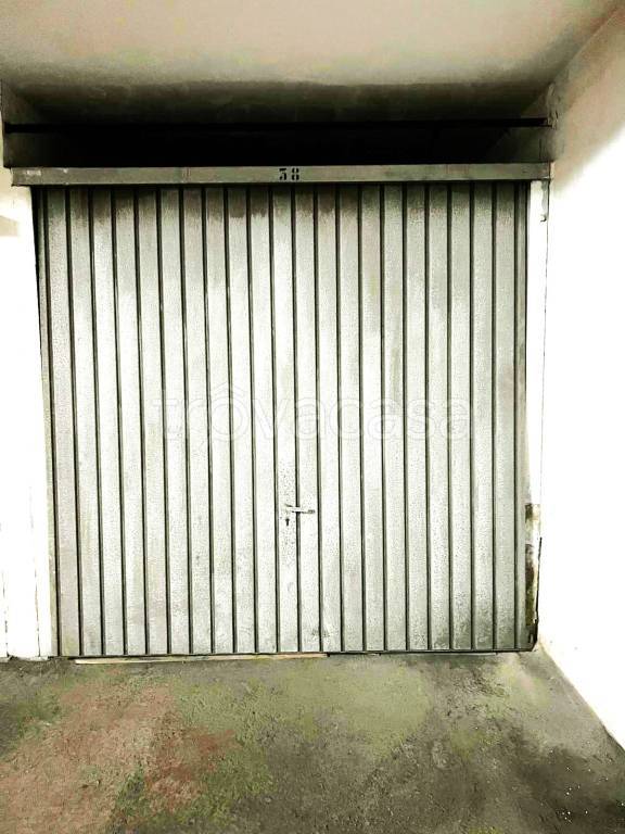 box auto in vendita ad Ortona