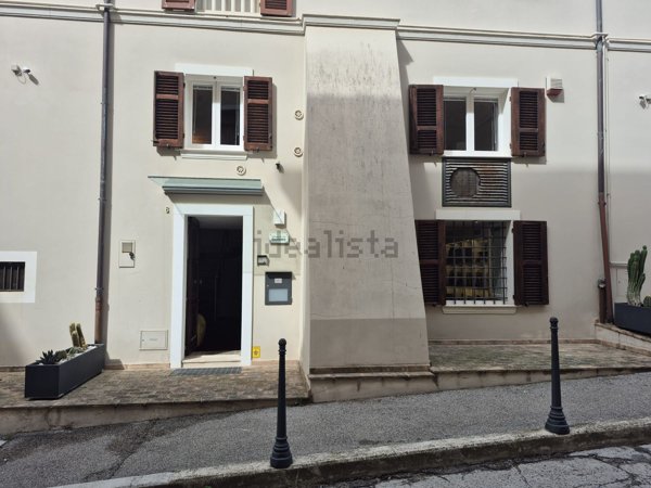 appartamento in vendita ad Ortona in zona Caldari