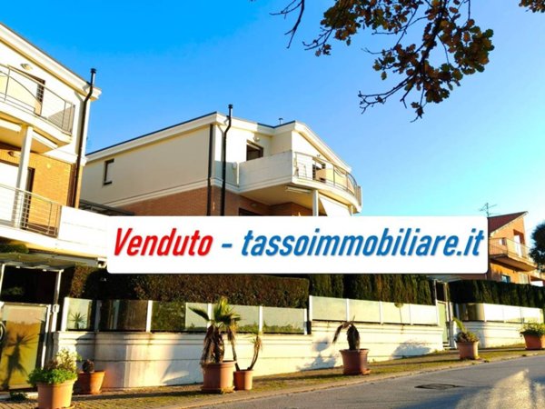 appartamento in vendita ad Ortona in zona Santa Lucia