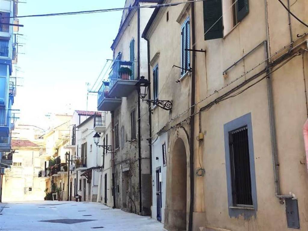 appartamento in vendita ad Ortona in zona Caldari