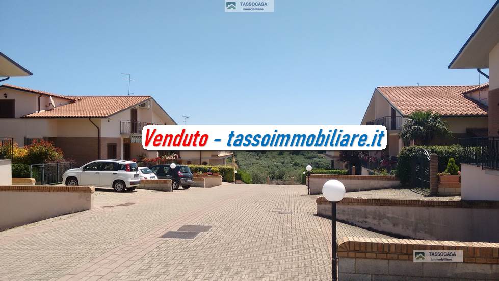 casa indipendente in vendita ad Ortona in zona Fonticelli