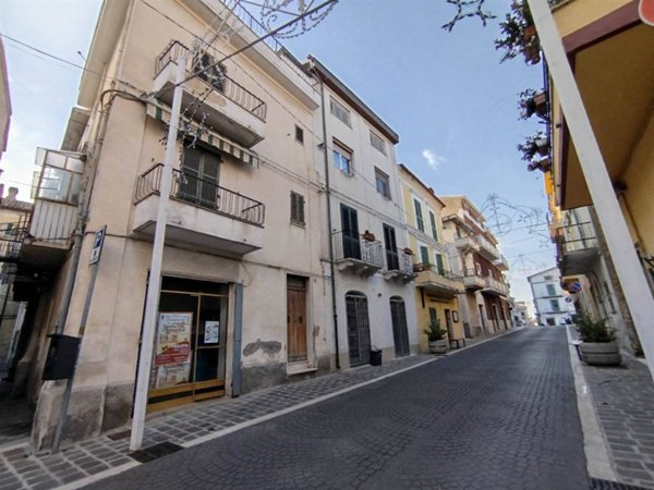 casa indipendente in vendita a Paglieta in zona Torre.