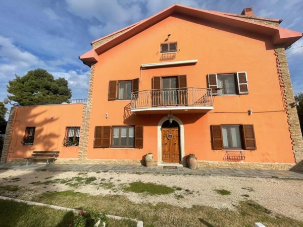 casa indipendente in vendita a Paglieta