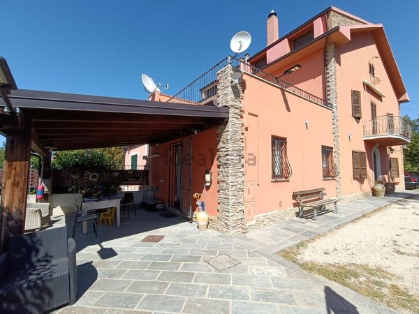 casa indipendente in vendita a Paglieta in zona Torre.