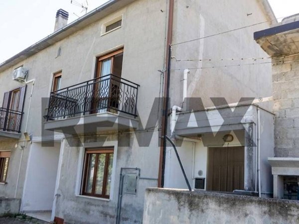 casa indipendente in vendita a Paglieta in zona Ranco