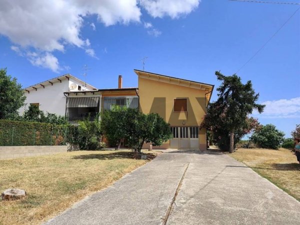 casa indipendente in vendita a Paglieta