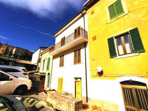 casa indipendente in vendita a Palena