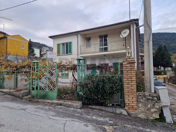 casa indipendente in vendita a Palena