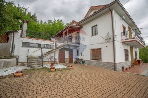 casa indipendente in vendita a Palombaro