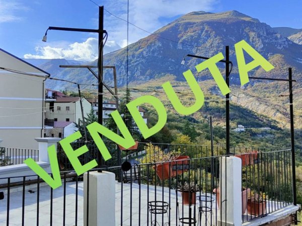 casa indipendente in vendita a Palombaro