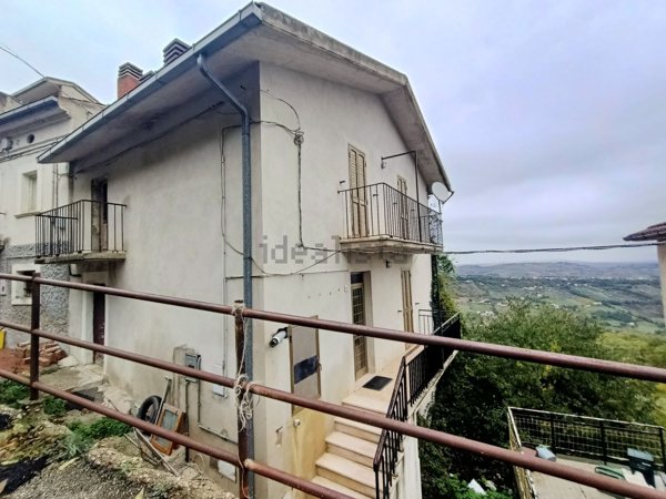 pentavano in vendita a Palombaro