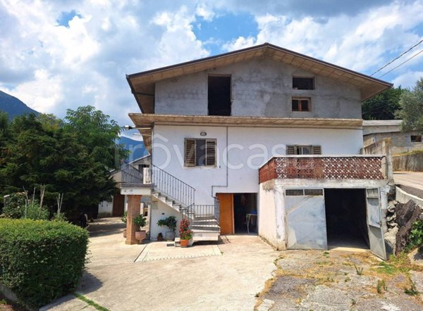 casa indipendente in vendita a Palombaro