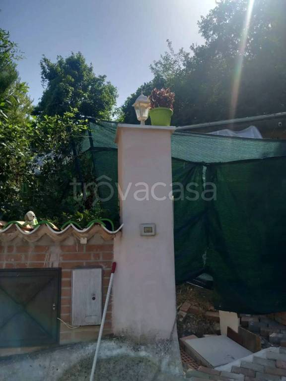 casa indipendente in vendita a Palombaro