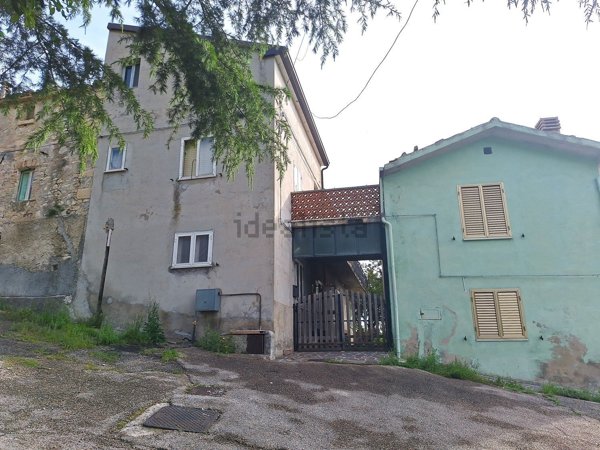 pentavano in vendita a Palombaro