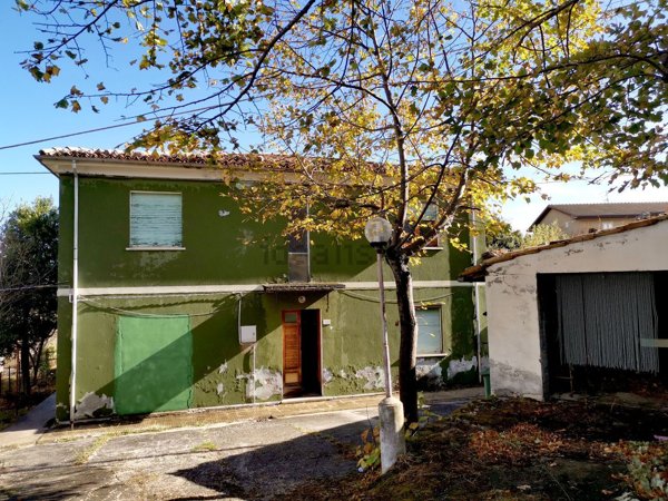 casa indipendente in vendita a Palombaro