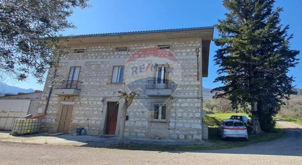 appartamento in vendita a Pennadomo