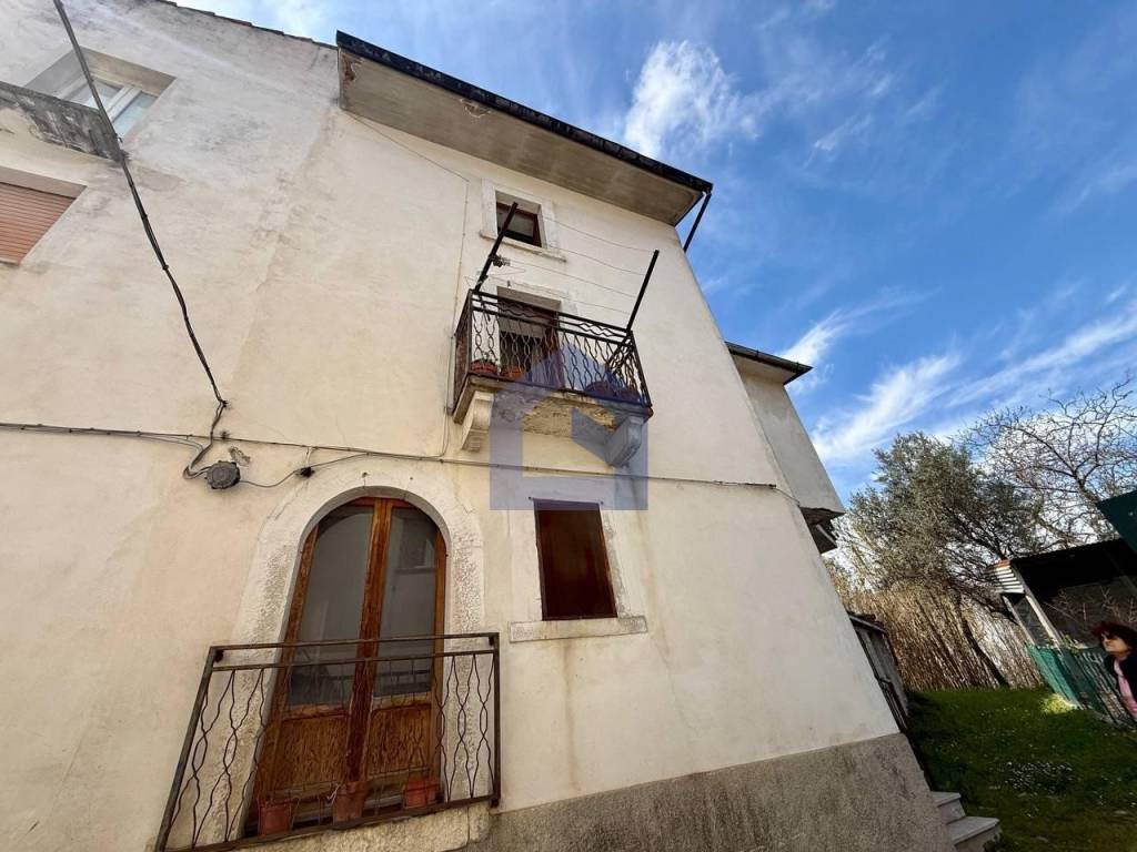 casa indipendente in vendita a Pennadomo