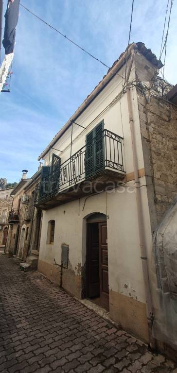 casa indipendente in vendita a Pennadomo