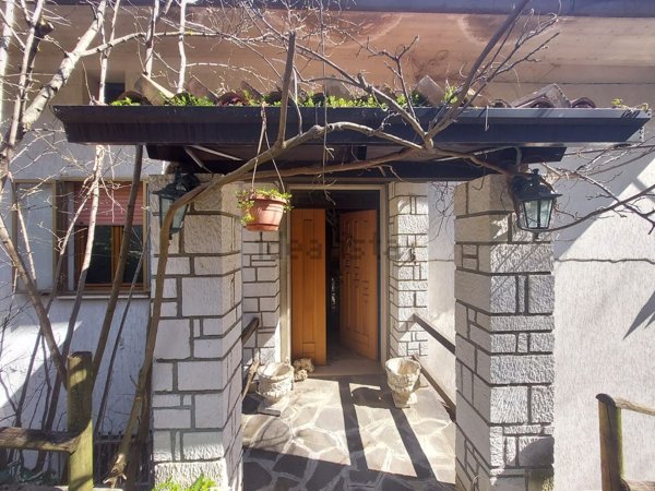 casa indipendente in vendita a Pennapiedimonte