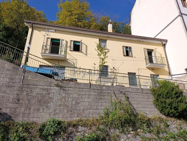 casa indipendente in vendita a Pennapiedimonte