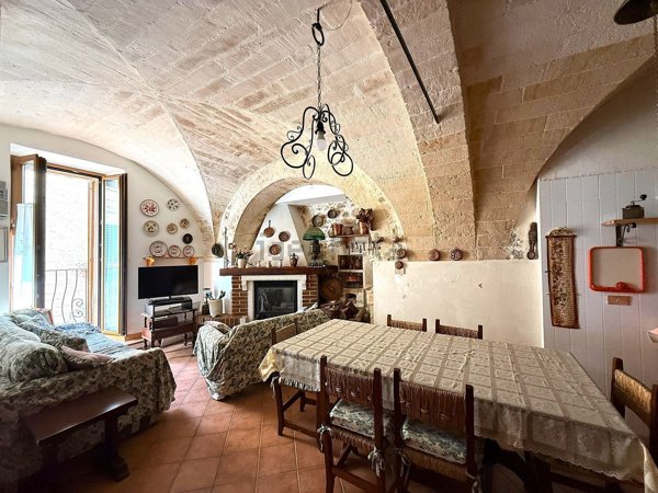 casa indipendente in vendita a Pennapiedimonte in zona Fontana