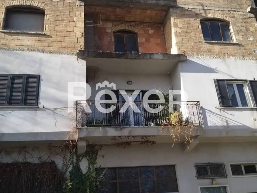 casa indipendente in vendita a Pennapiedimonte in zona Fontana