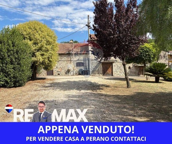 casa indipendente in vendita a Perano