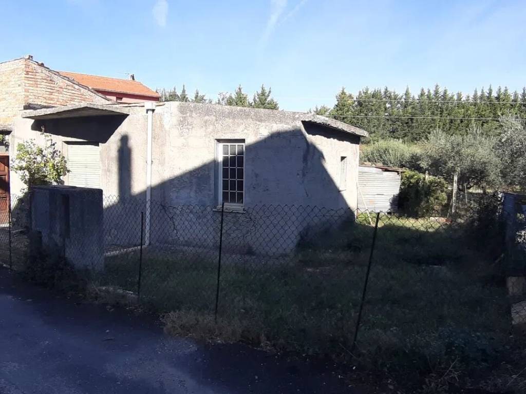 casa indipendente in vendita a Perano
